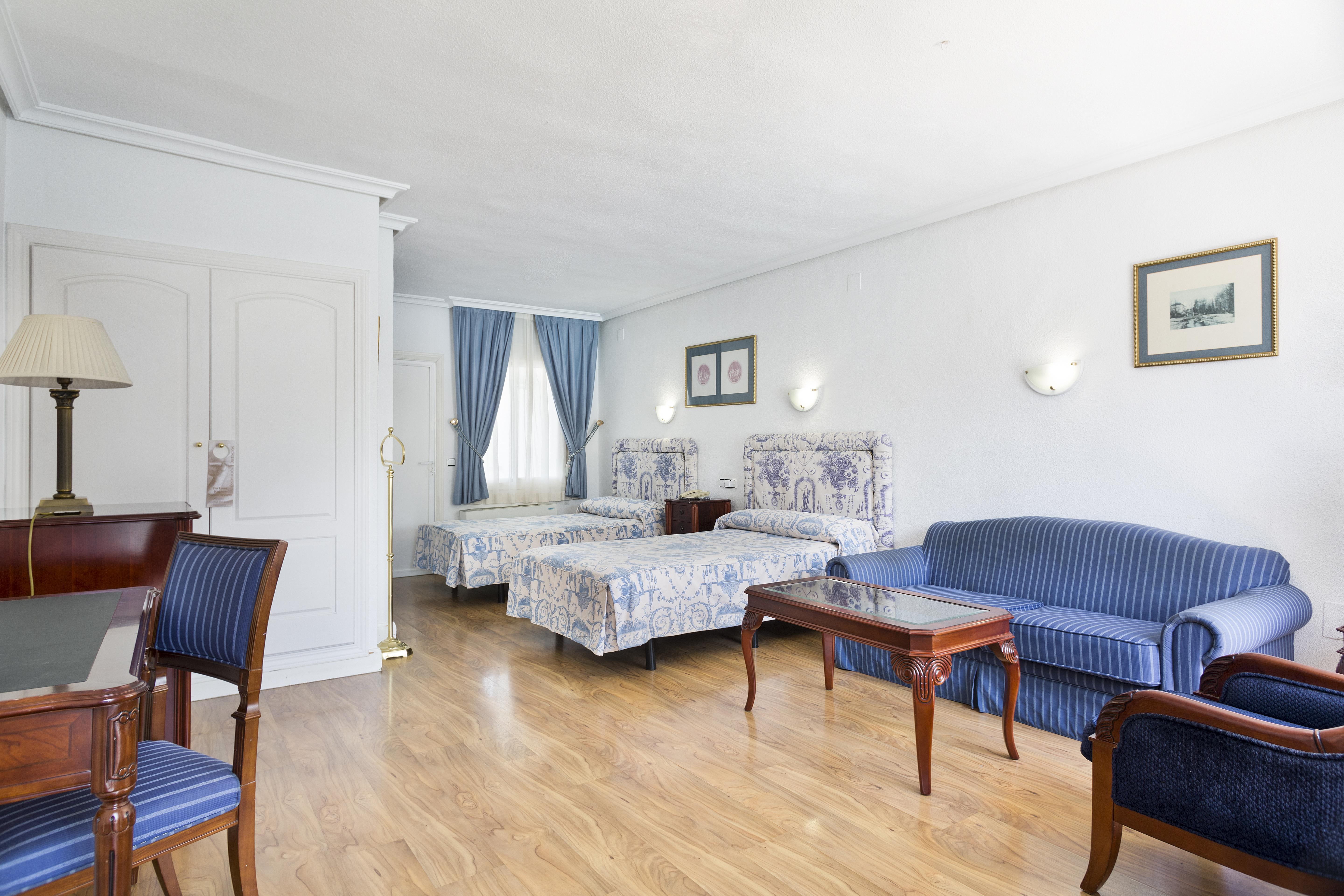 Hotel Best Osuna — Photos 1